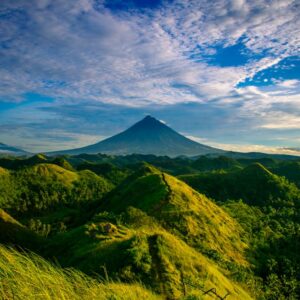 Desert Wilderness - Beautiful landscape of Mayon Volcano amidst verd #672451
